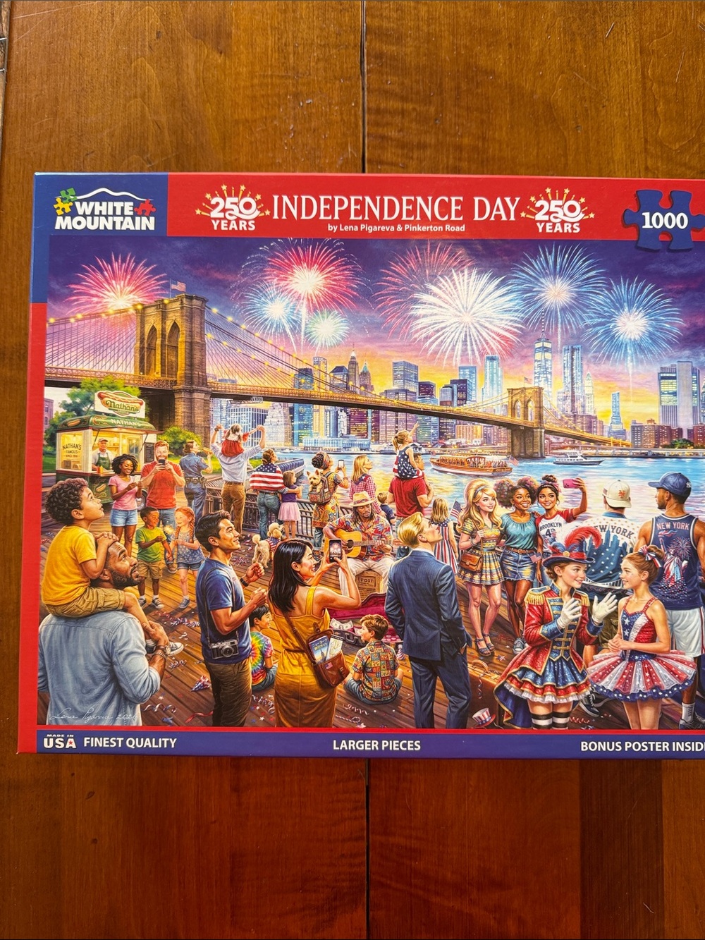 White Mountain Independence Day Puzzle - Red, Blue, White 1000 pieces